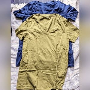 Lot of two American Giant V neck Supima cotton tshirts Women slim XS Blue Green